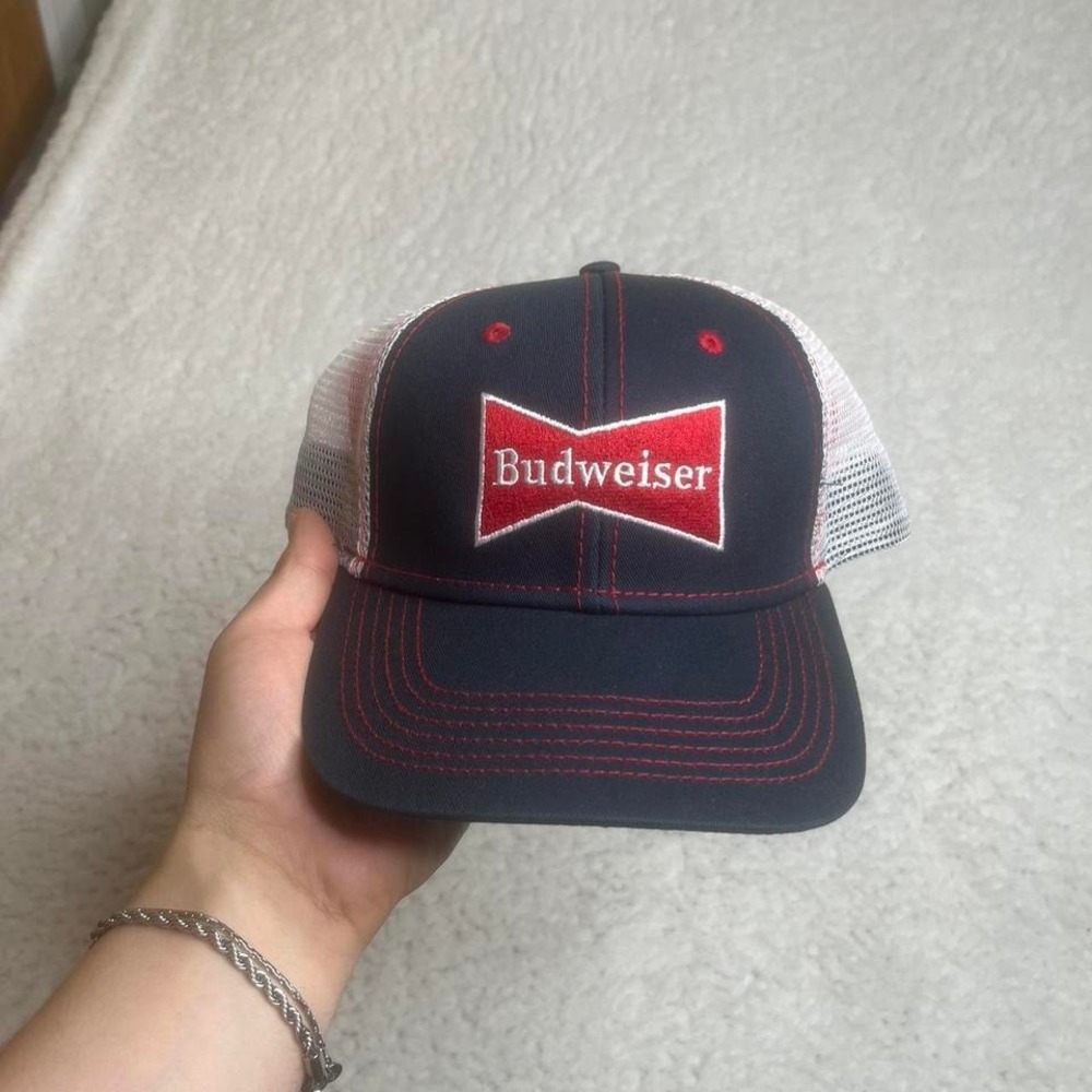 Budweiser men's‎ blue and white SnapBack trucker hat beer